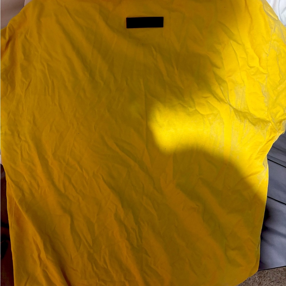 Real authentic Essentials shirt